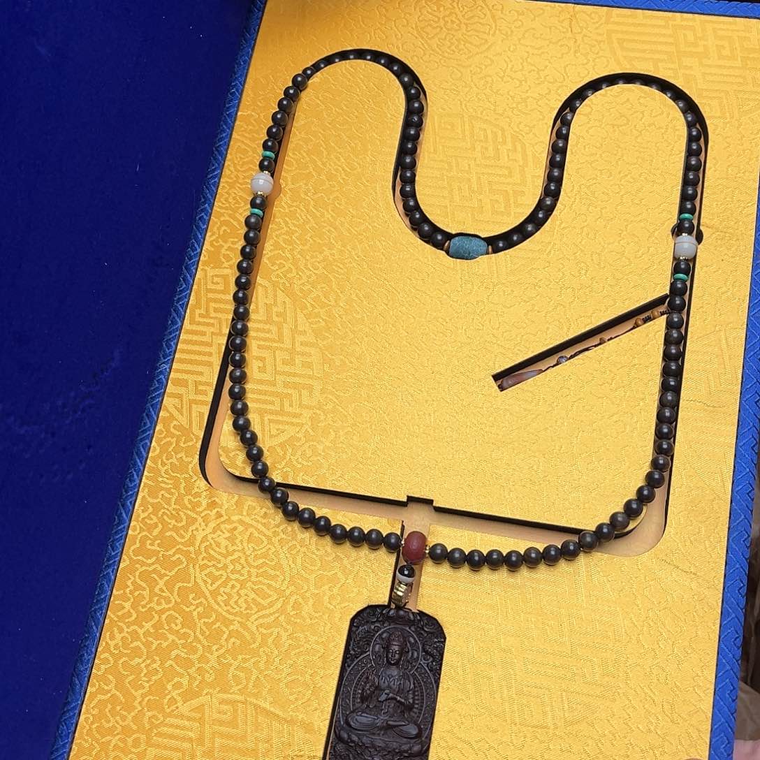 大叶紫檀（黑酸枝木类）