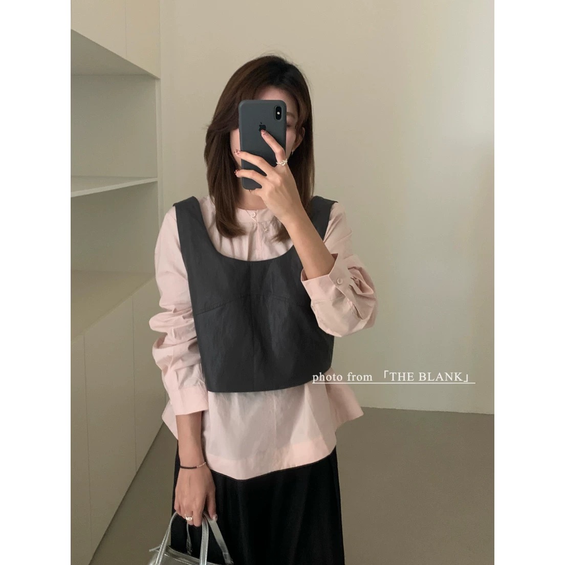 【落日玫瑰】真两件套韩版简约纯色马甲背心圆领2025新款春款遮肉