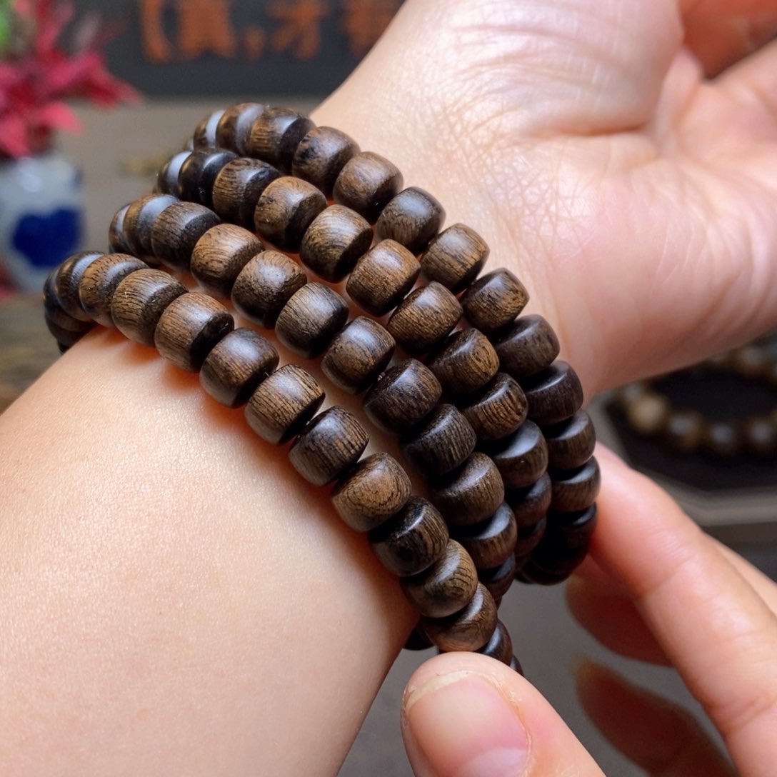 沉香手串越南瘤疤富森红土0.6✖️0.8✖️108