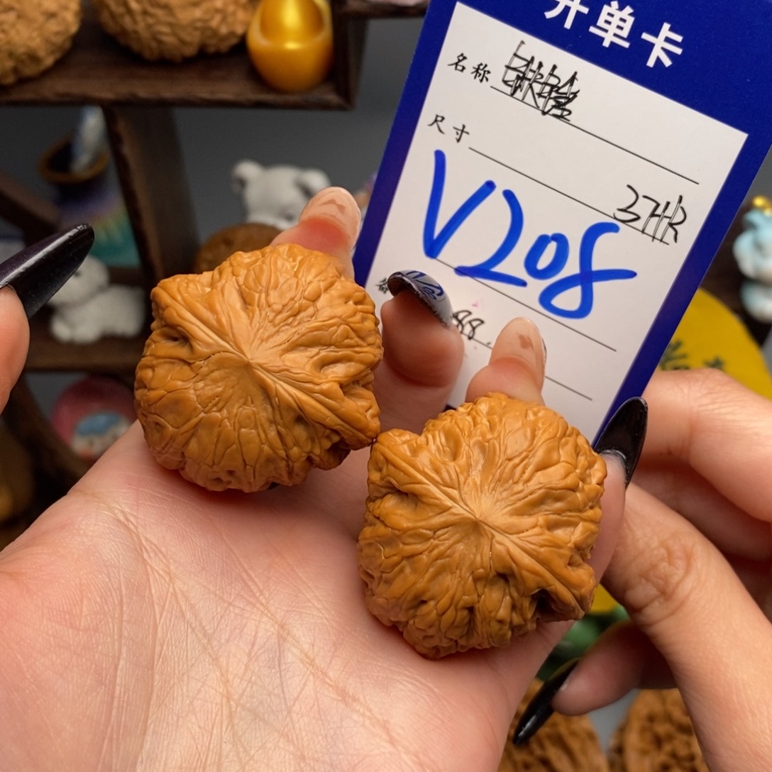文玩核桃吊坠铁锤