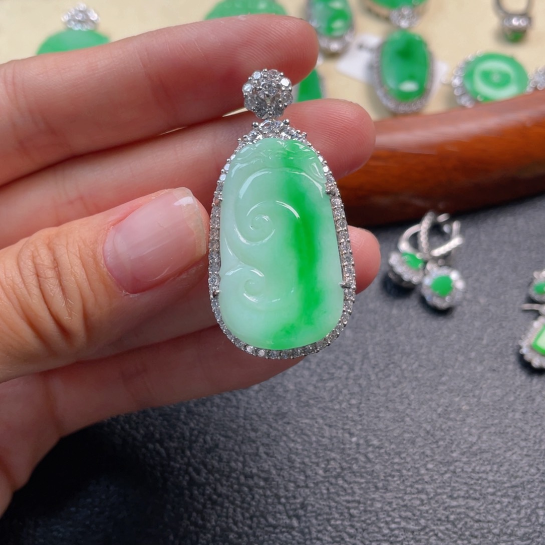 翡翠吊坠(不含链)银S925镶嵌
