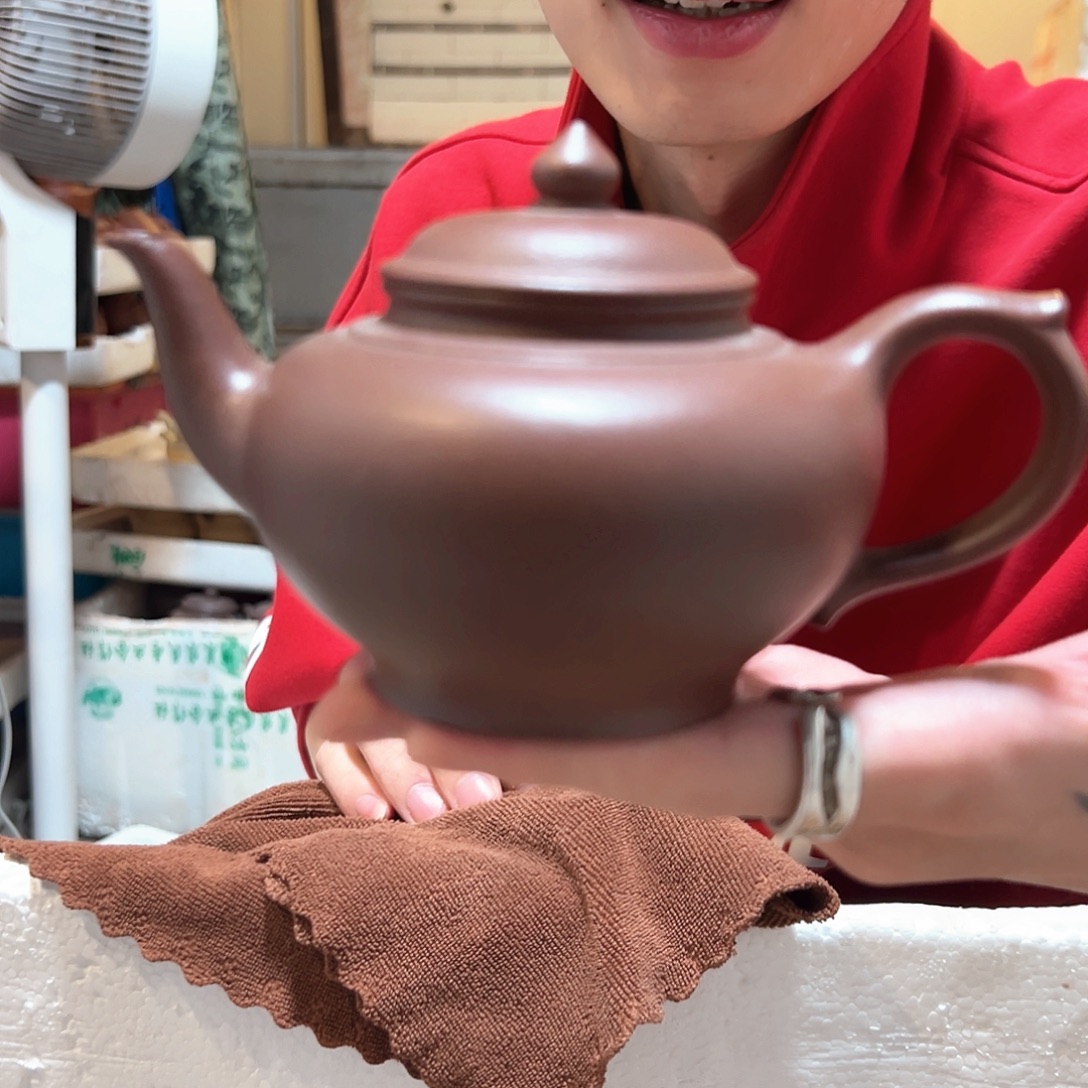 紫砂茶壶底槽清笑樱瑕