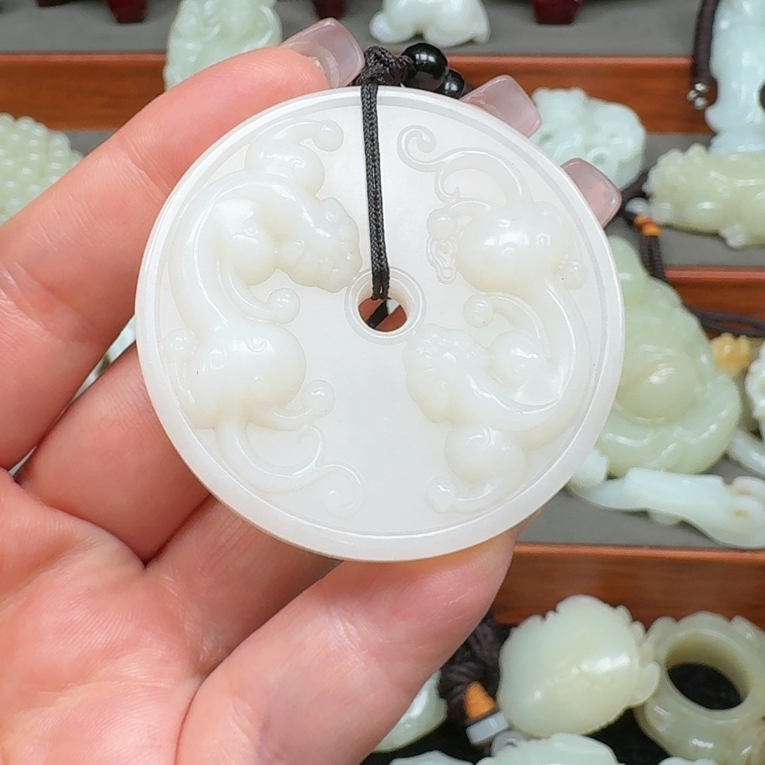 印***计和田玉未镶嵌挂件