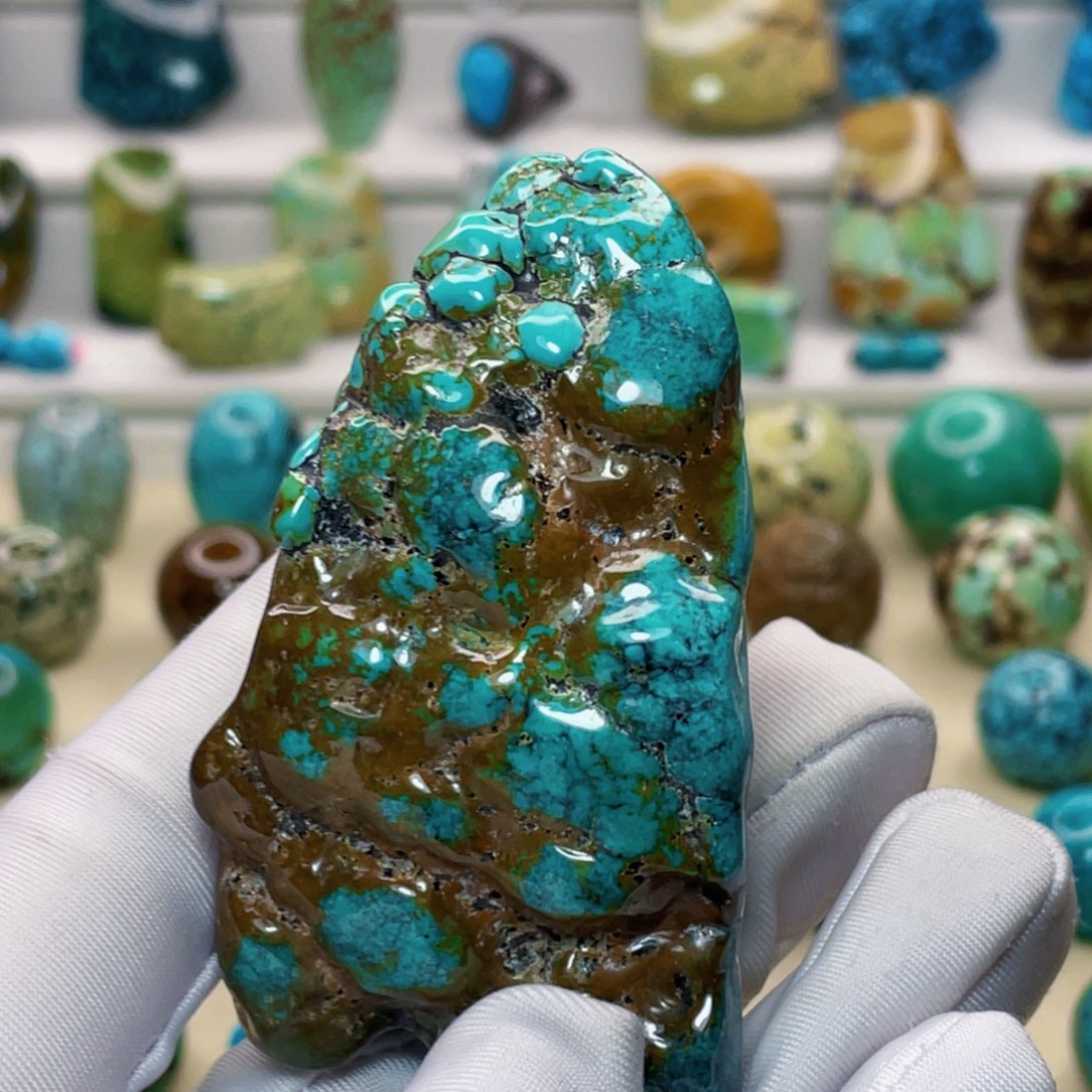 绿松石未镶嵌珠宝奇石