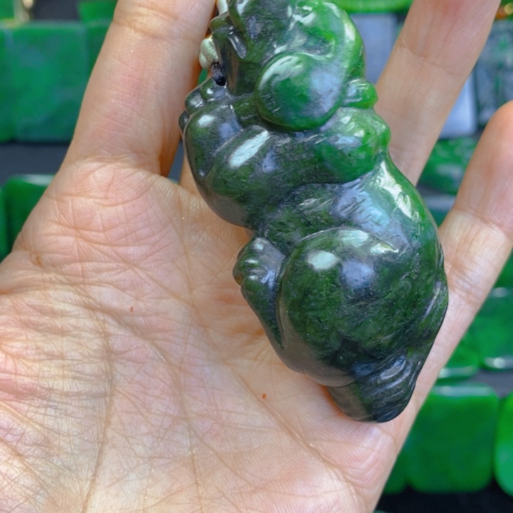 和田玉未镶嵌珠宝半成品