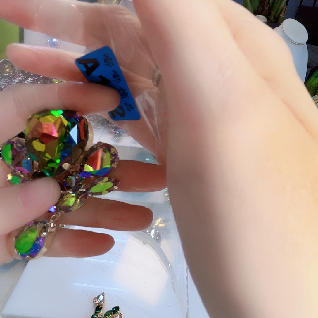 七****琉璃纯铜合金施华胸针