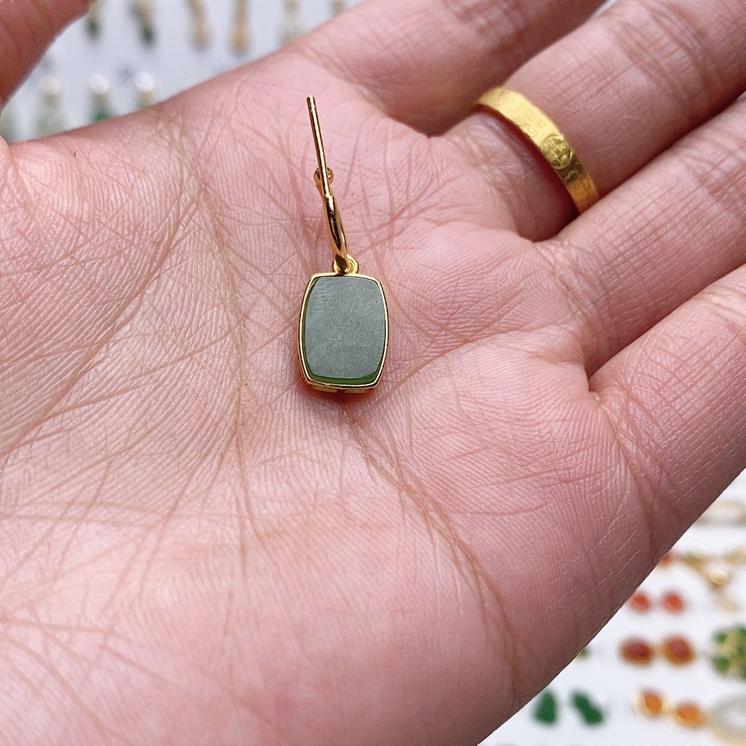 管***员和田玉银S925镶嵌耳饰