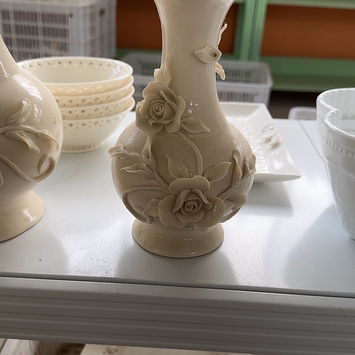 特价手工捏花重工花瓶 