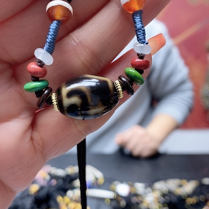 玛瑙/玉髓颈饰合金