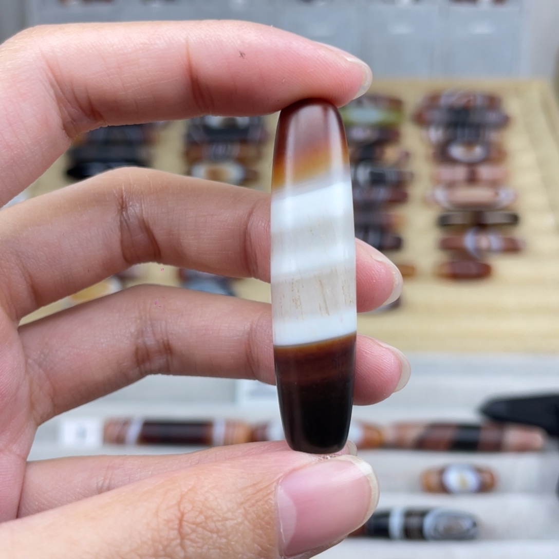 无***局玛瑙/玉髓合金颈饰