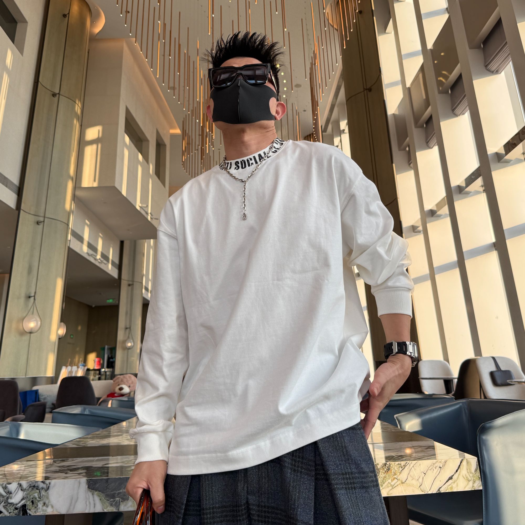 金先生字母圆领宽松简约休闲百搭长袖套头打底T恤