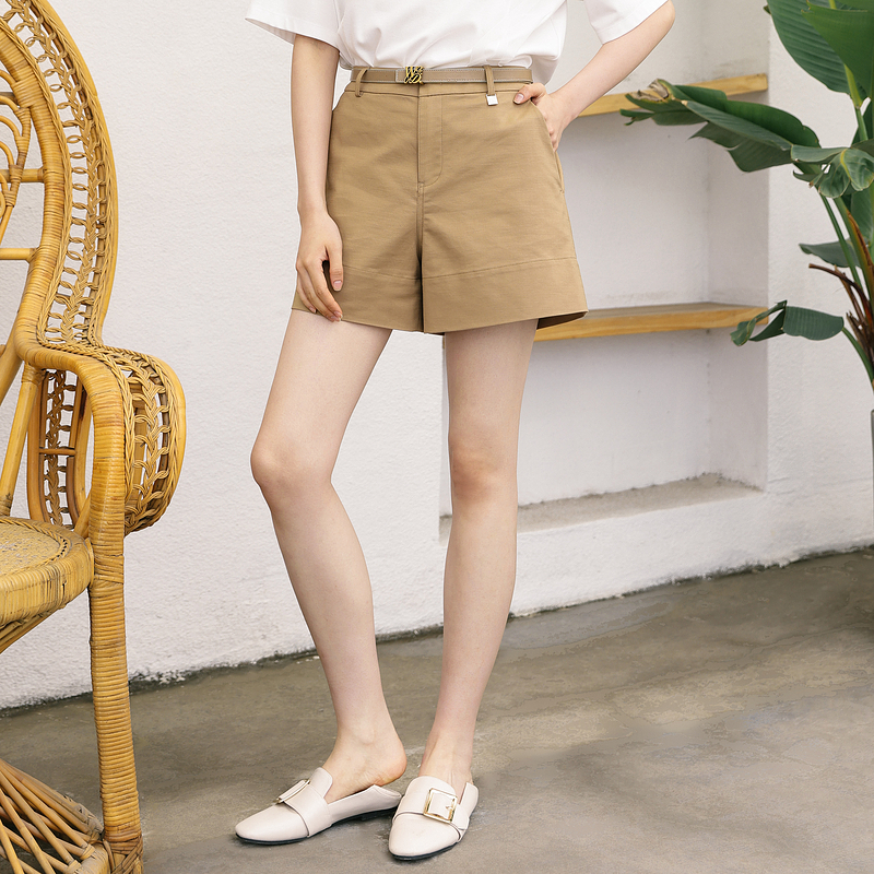 婉甸沙砾色短裤夏季新品简约百搭风休闲裤1232P30DJ6