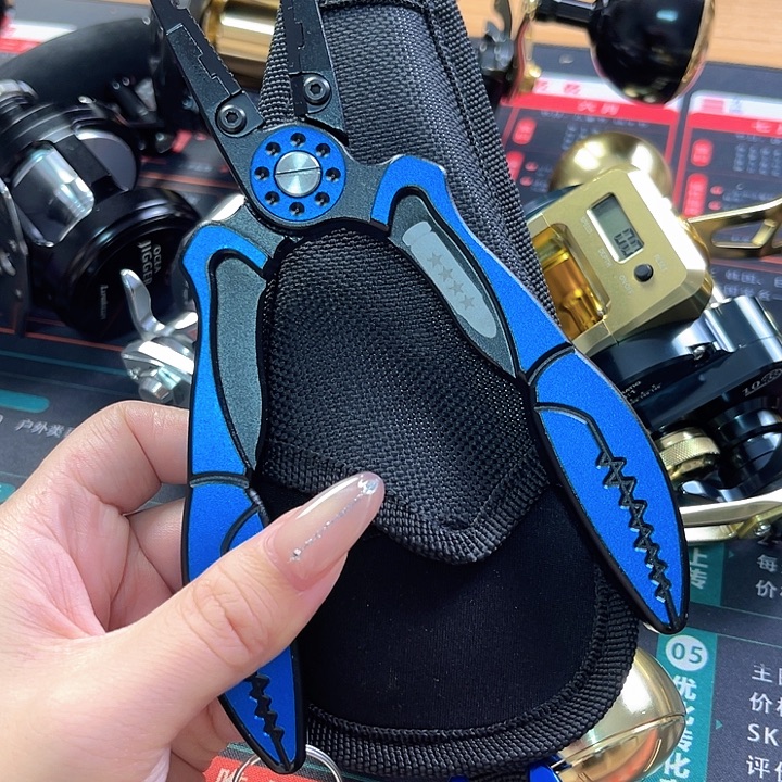 特价铝合金路亚钳颜色随机