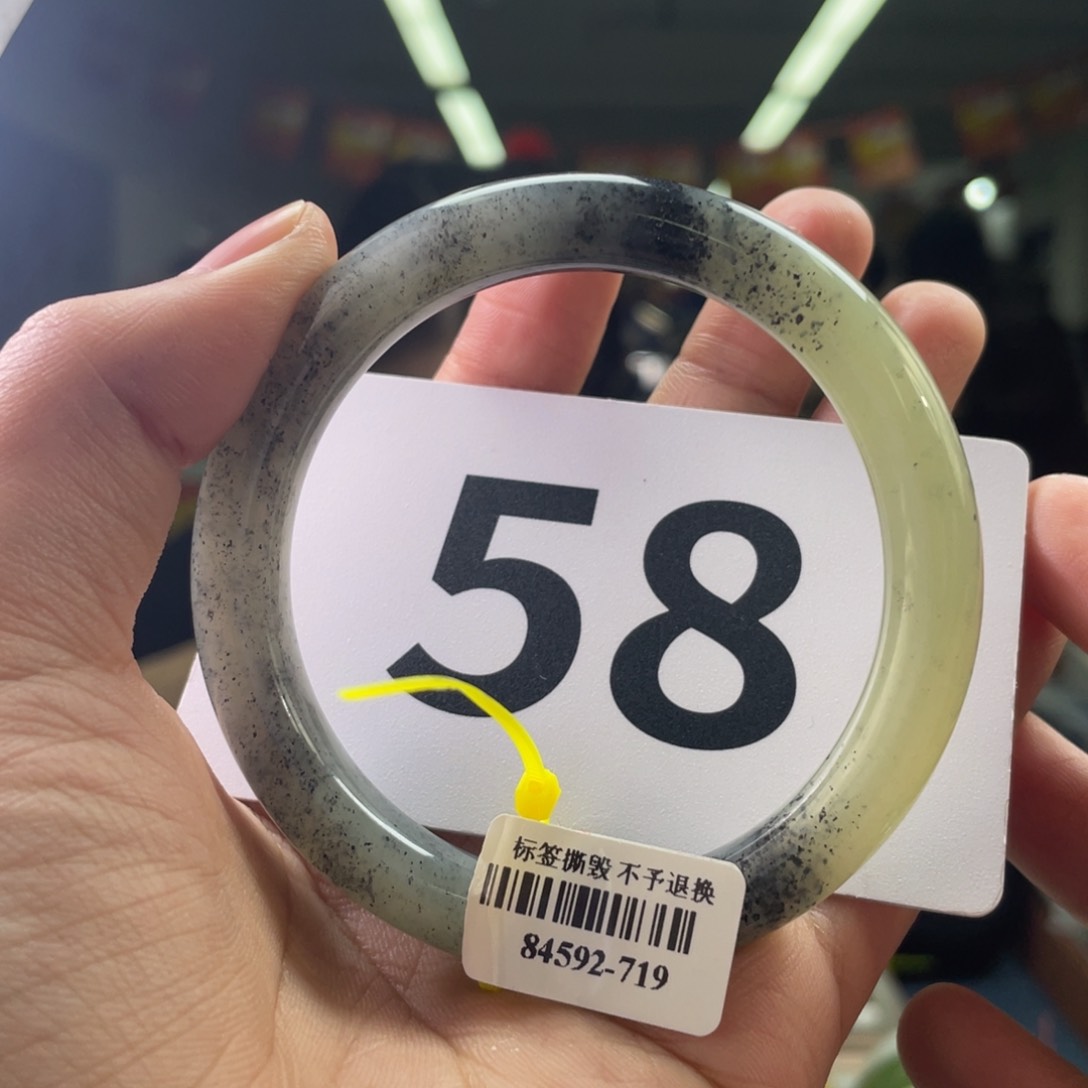 【闪购商品】和田玉手镯未镶嵌