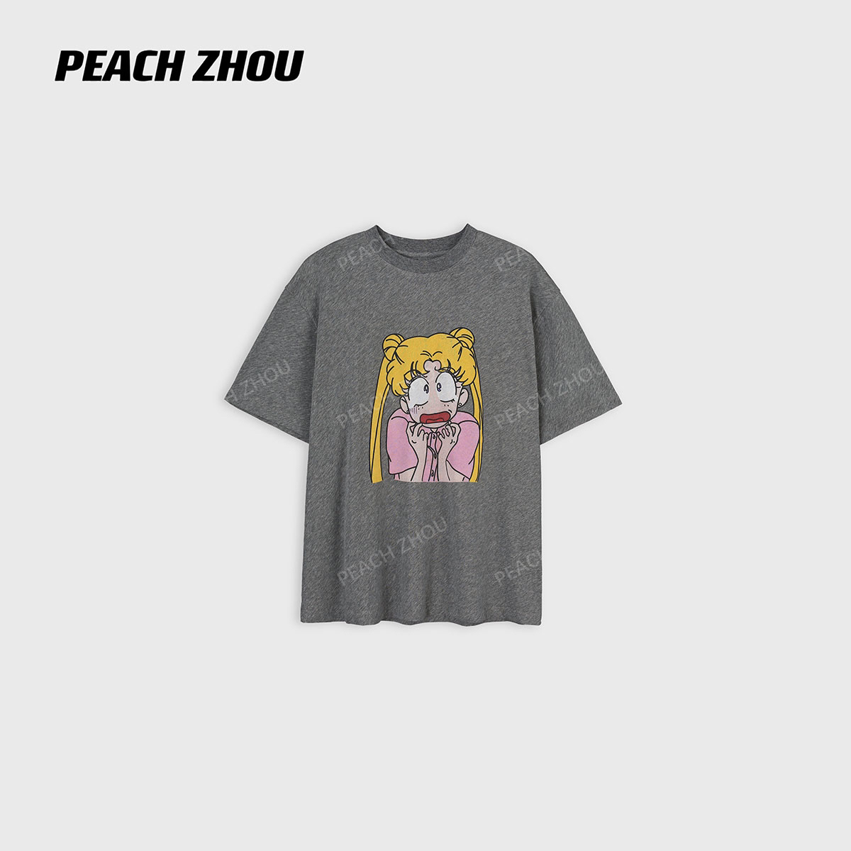 『PEACHZHOU』搞怪美少女卡通印花正肩宽松圆领短袖美式休闲减龄T恤