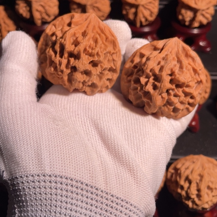 文玩核桃吊坠47官帽