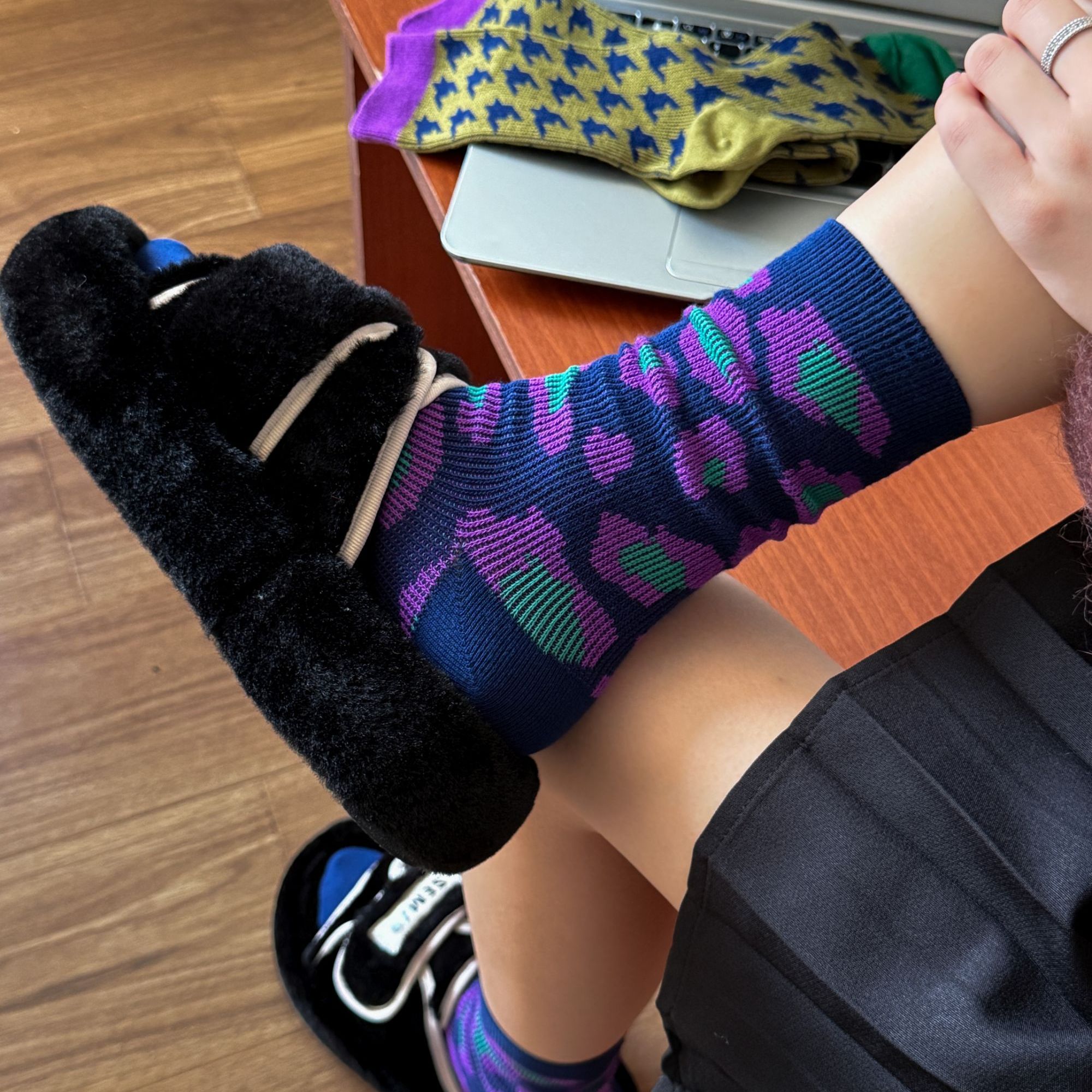 千鸟格美拉德色系ins风复古潮流百搭双针双路个性小众中筒女袜