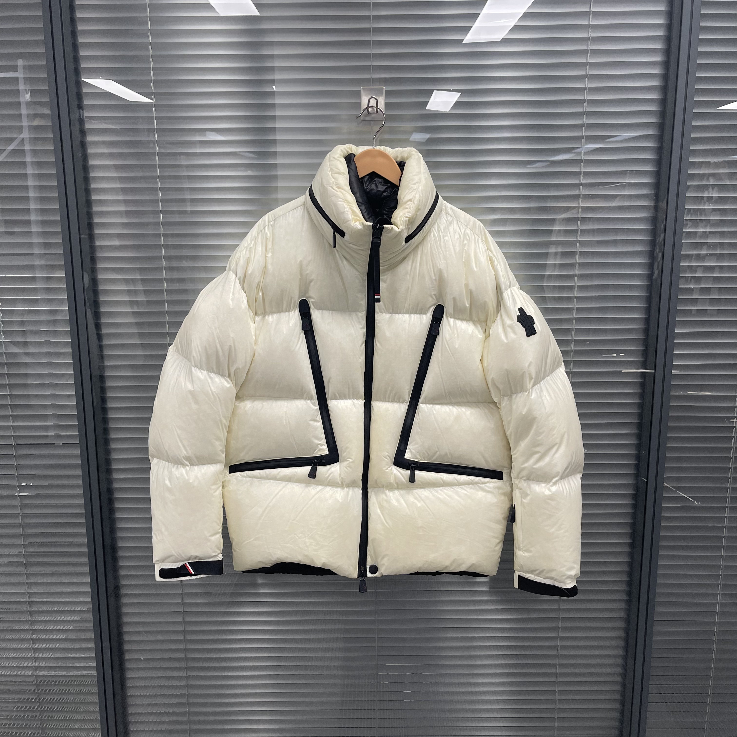 99新 MONCLER 蒙口羽绒服滑雪服系列 3码 #10140
