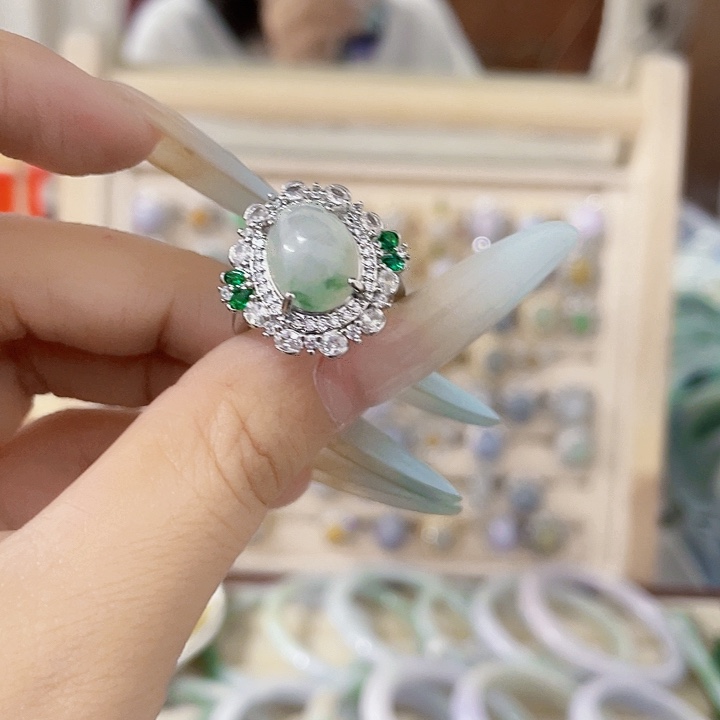 颈饰未镶嵌翡翠天然翡翠Ａ货