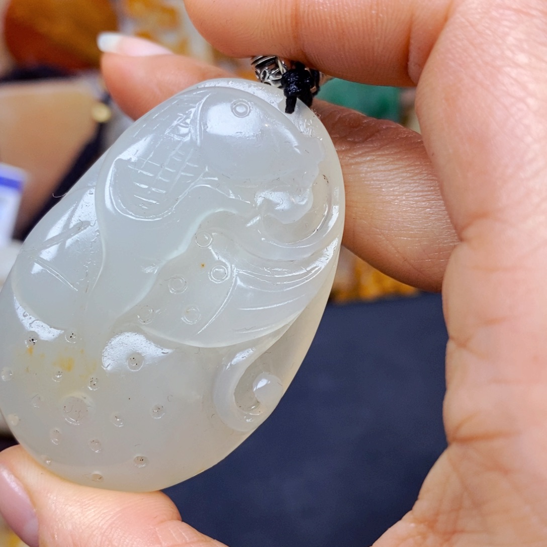 石英质玉颈饰未镶嵌