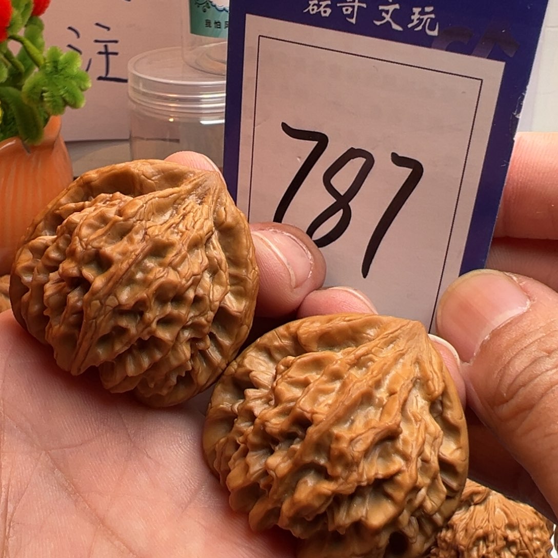 文玩核桃把件龙门涧40.5尺寸787号