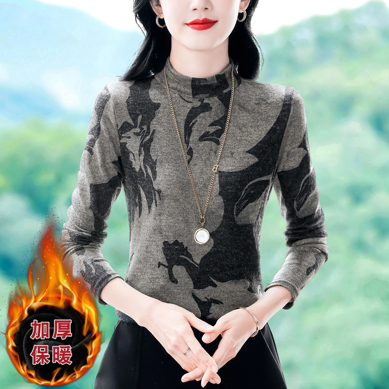 实拍2025长袖印花T恤女秋冬新款加绒打底上衣时尚洋气内搭小衫