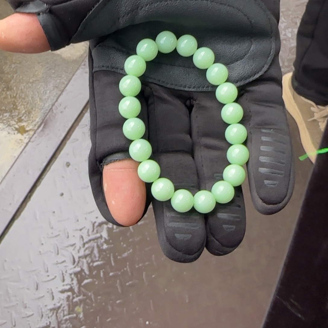 和田玉未镶嵌颈饰黑阳冻卡10