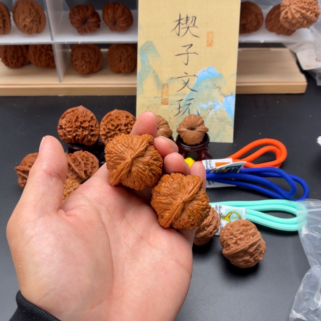 把件文玩核桃球白全品39尺（打过底）