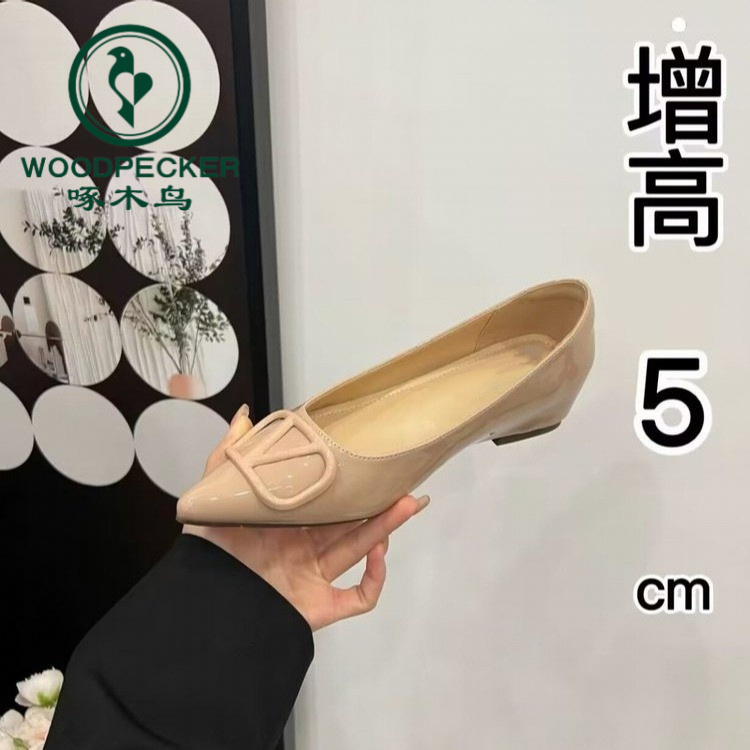 啄木鸟2025年春秋尖头漆皮裸色平底浅口名媛风气质平跟宴会女单鞋