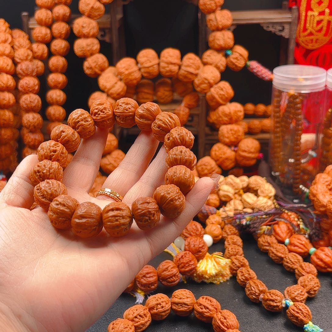 文玩核桃吊坠彩**上核桃手串