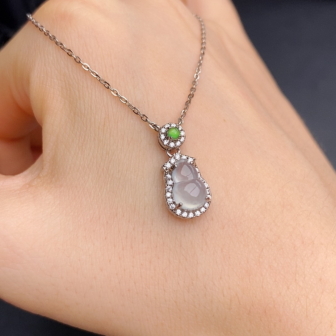 颈饰银S925镶嵌翡翠