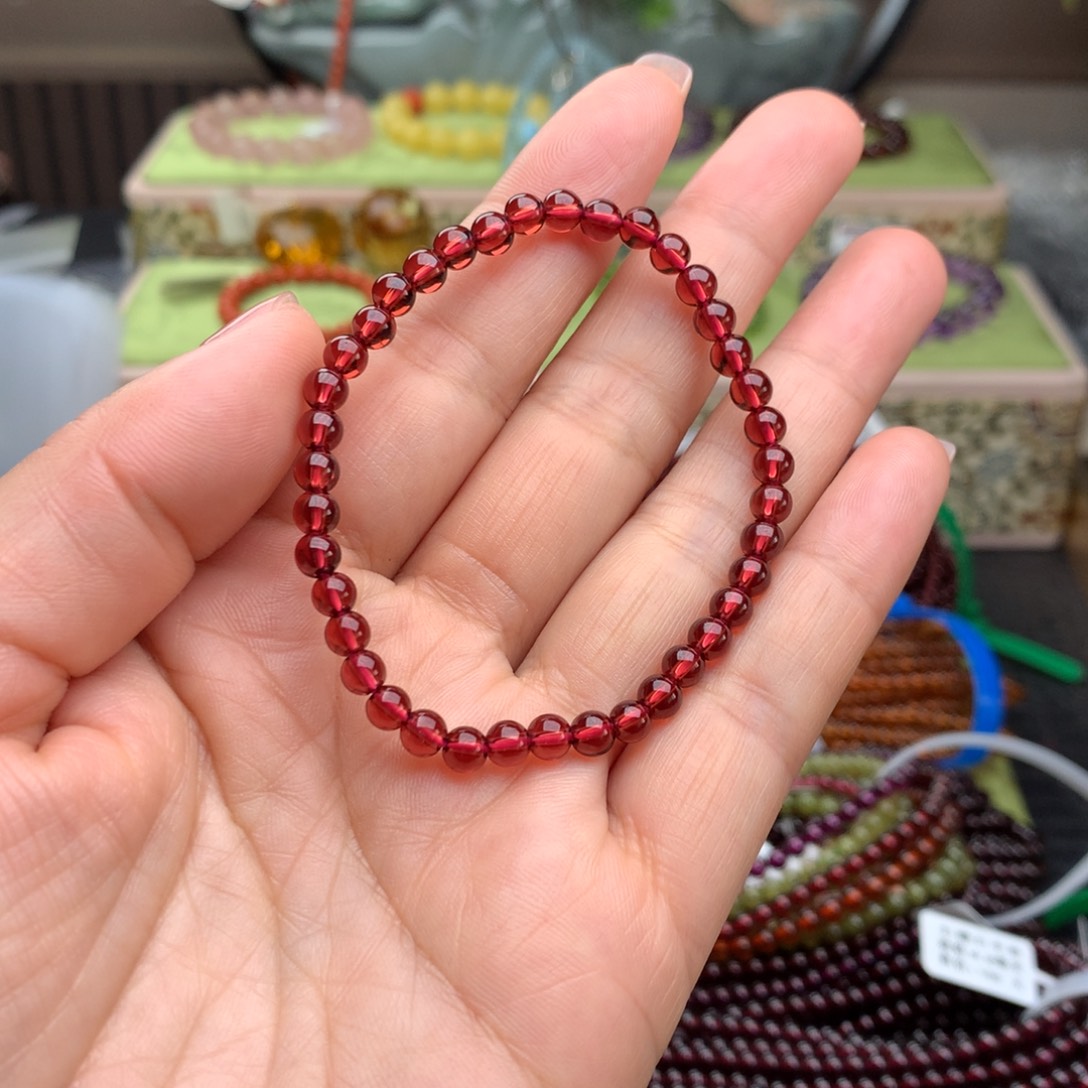 石榴石手串未镶嵌手串4.8