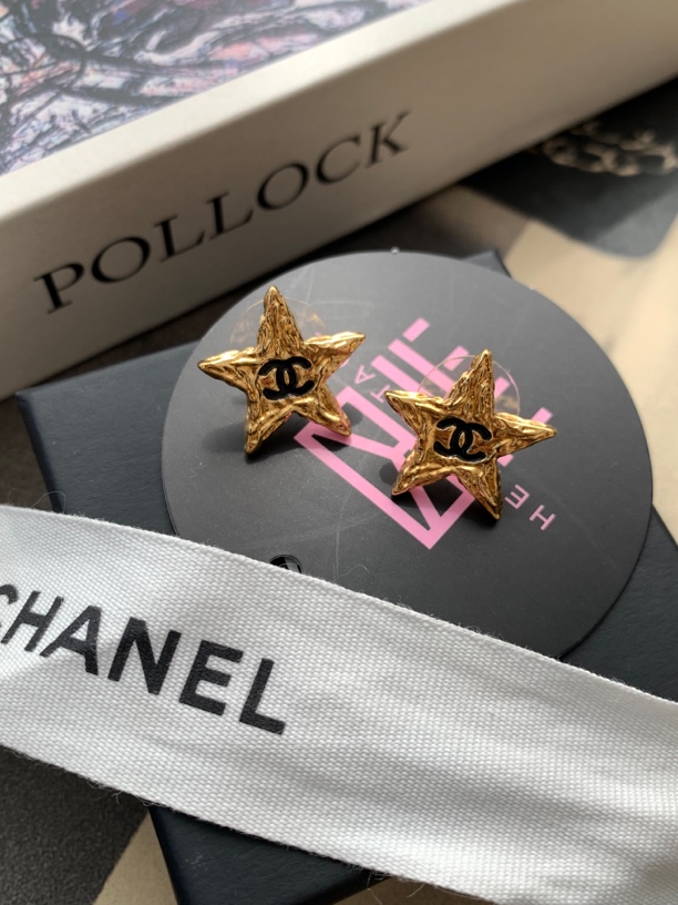 95新 Chanel/香奈儿 熔岩五角星耳钉 24p  12776530