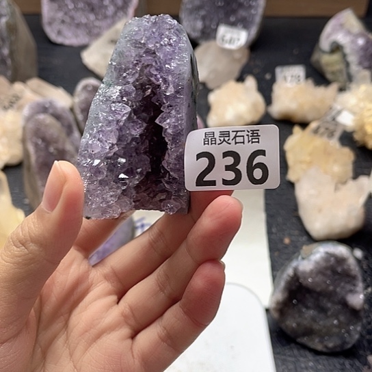 l****水晶未镶嵌大型摆件（非配饰）