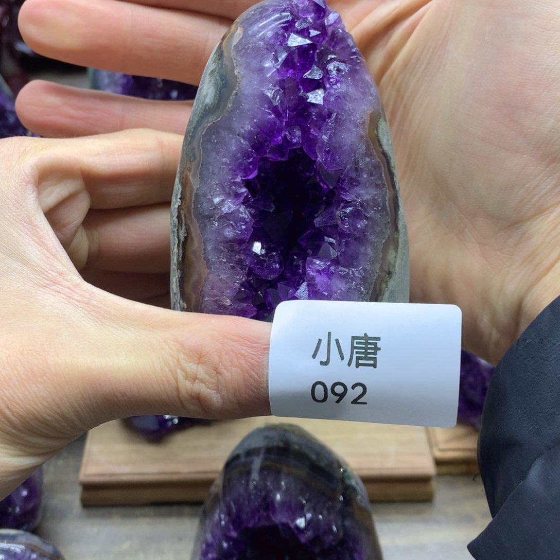 紫晶大型摆件（非配饰）未镶嵌