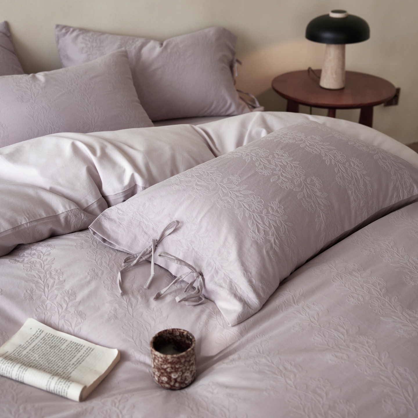 漫漫紫-2025新全棉磨毛浮雕提花轻奢简约纯色小清新纯棉四件套