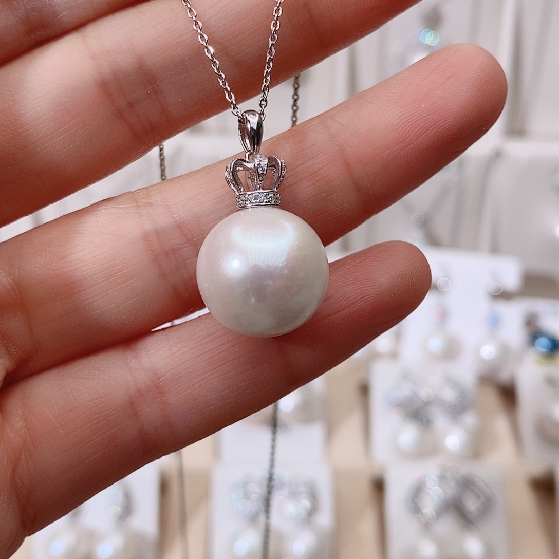 颈饰银S925镶嵌淡水珍珠