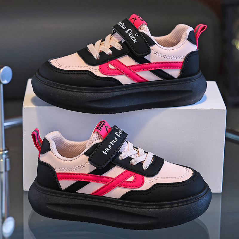 小黄鸭童鞋2025春夏款男孩中大童时尚耐脏防滑女童校园运动休闲鞋