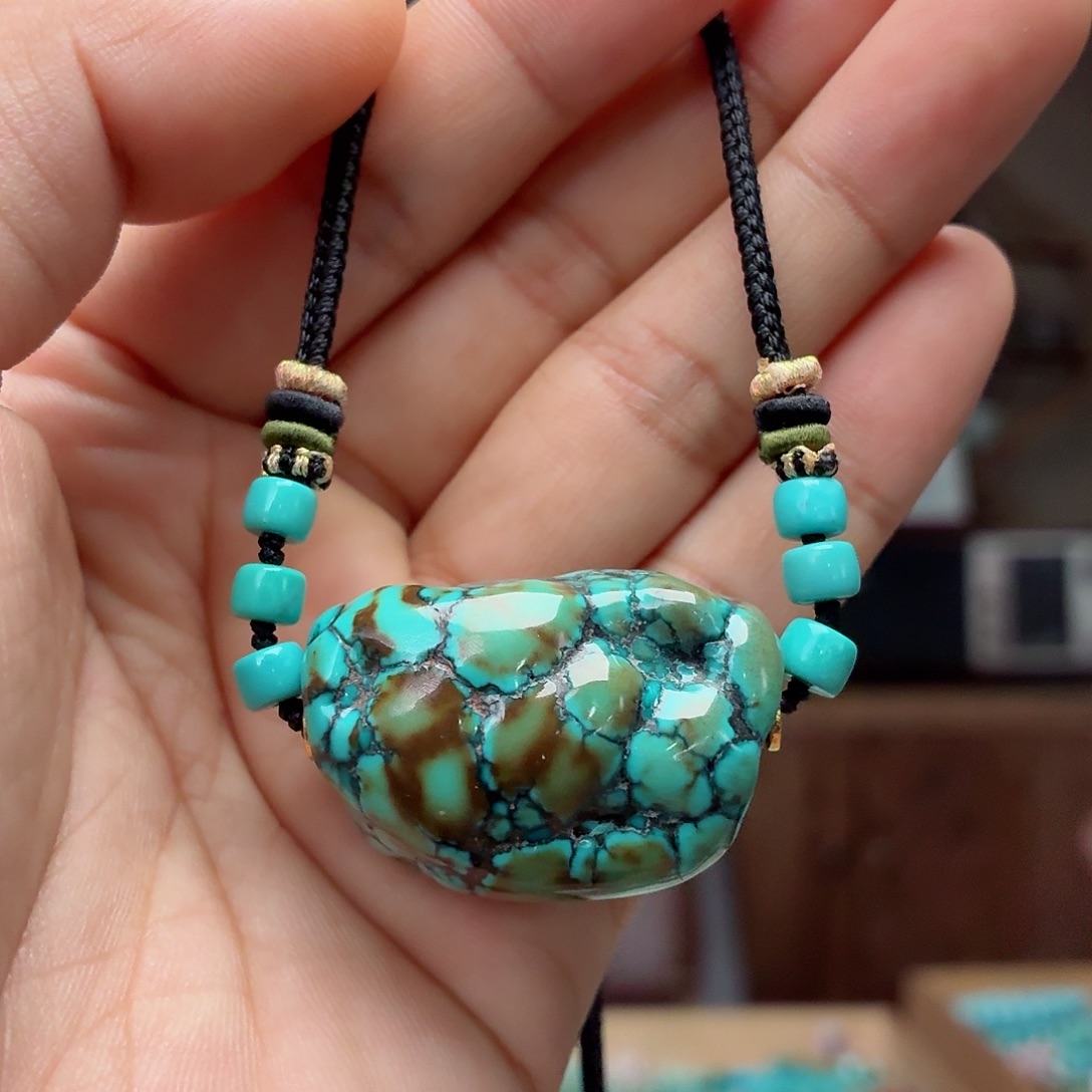 绿松石18K金镶嵌珠宝奇石