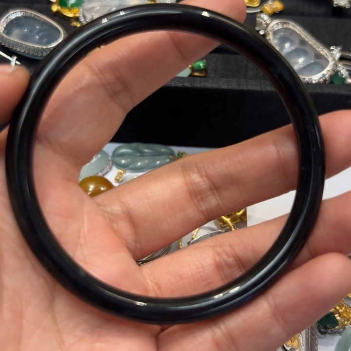 翡翠手镯未镶嵌你****界翡翠吊坠项链