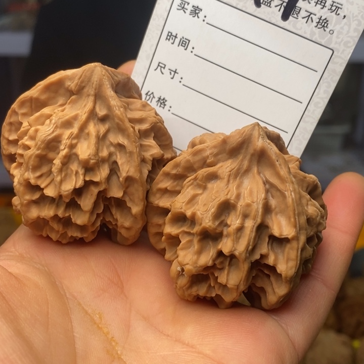 文玩核桃吊坠文玩核桃三棱46 19