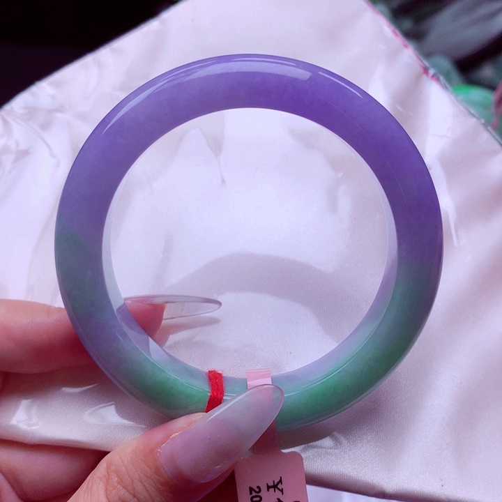 琴***猫翡翠未镶嵌手镯翡翠定金