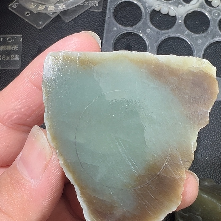 和田玉（糖玉）未镶嵌手镯