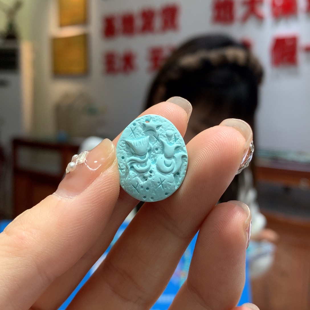 绿松石配饰未镶嵌