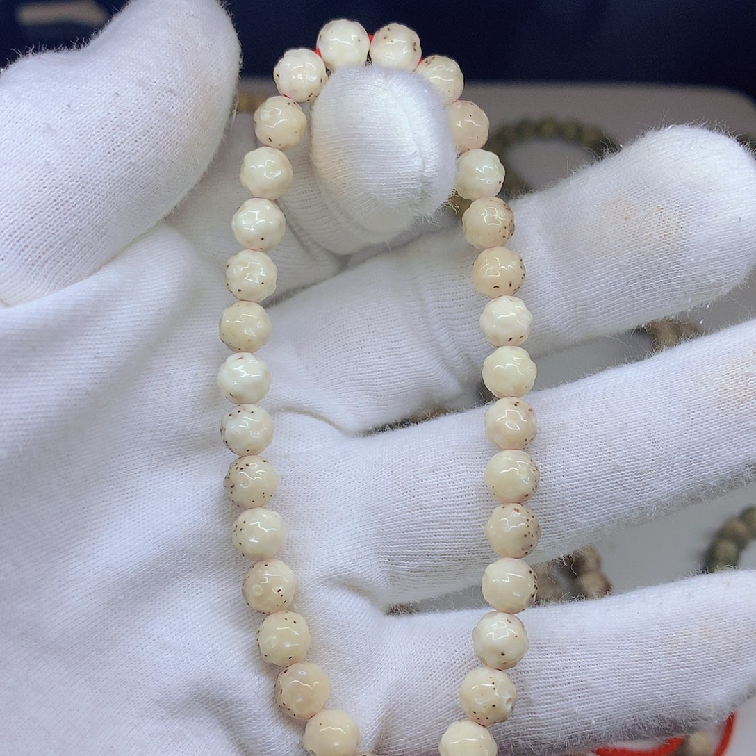 乐***悠星月菩提手串喜欢