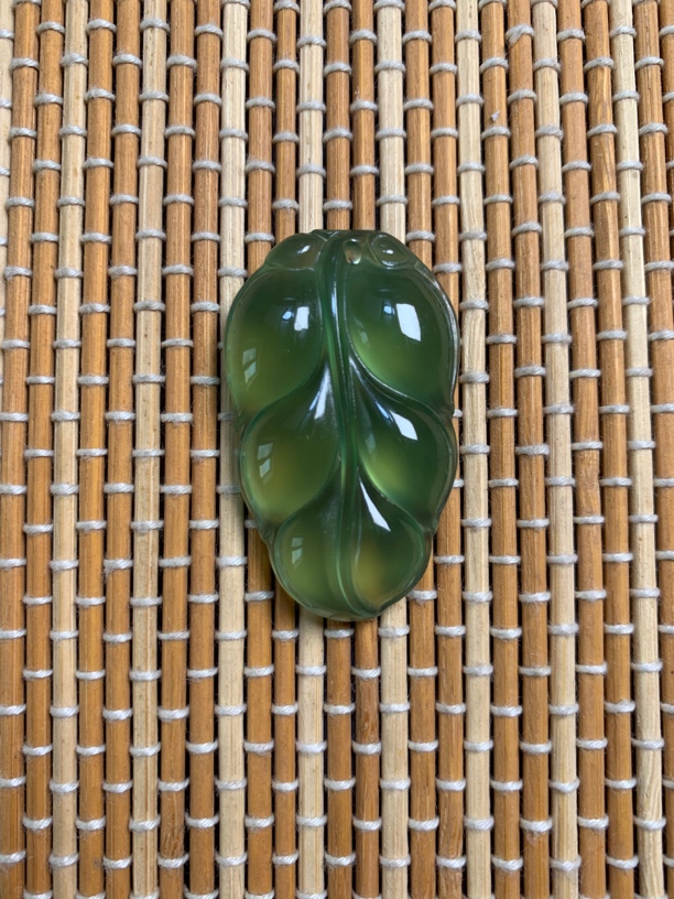 天然岫玉男女佩戴寓意四季平安
