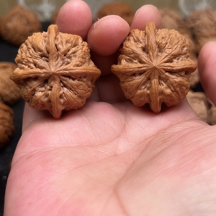 文玩核桃吊坠你们都在