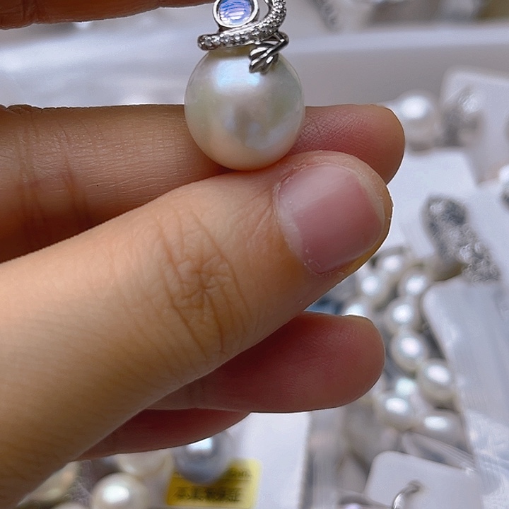 未镶嵌淡水珍珠吊坠或者耳钉