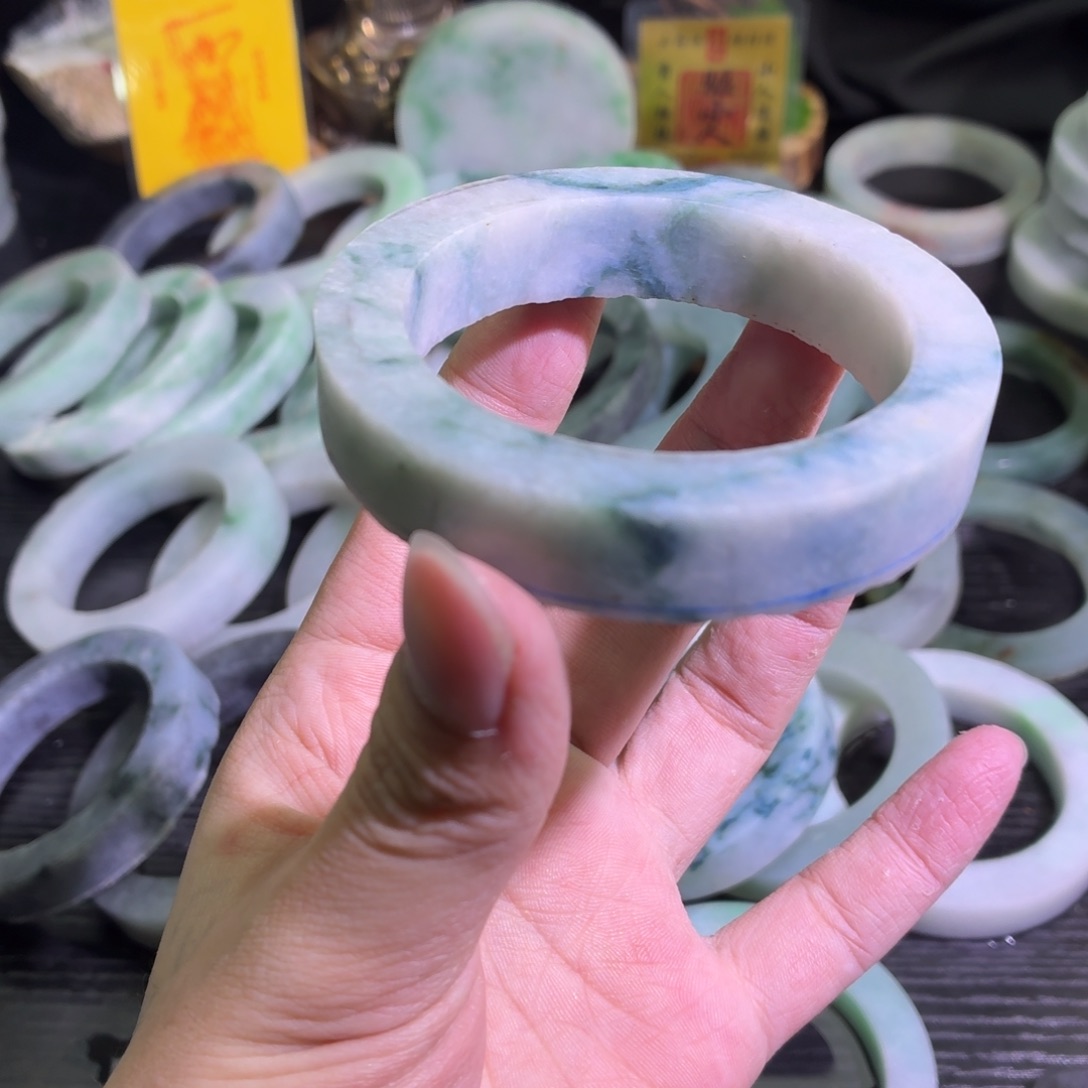 定制翡翠未镶嵌天然翡翠A货毛胚手镯定制