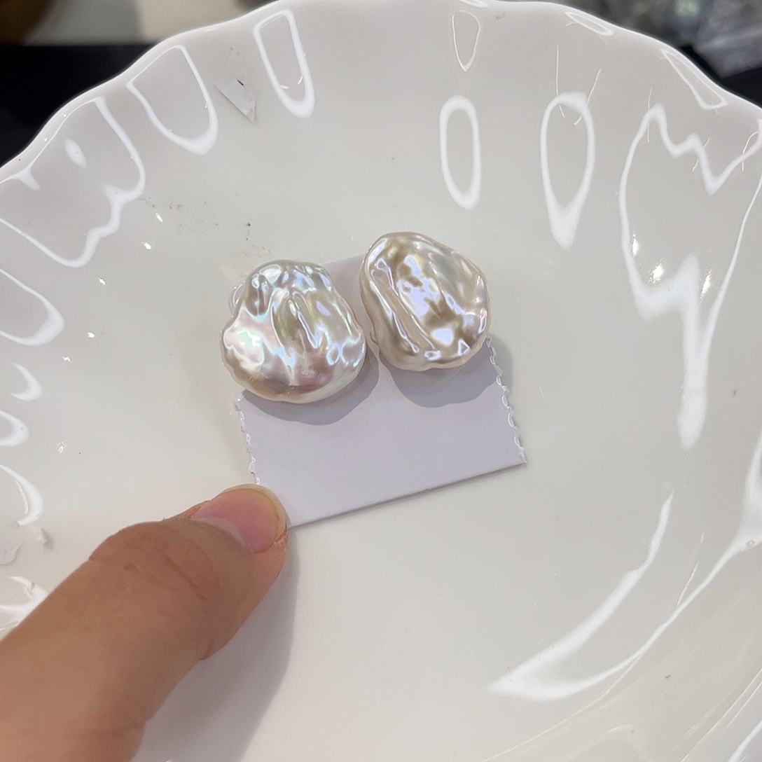银S925镶嵌耳饰淡水珍珠